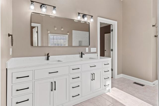724 W Tara Lane, Duncan, SC 29334