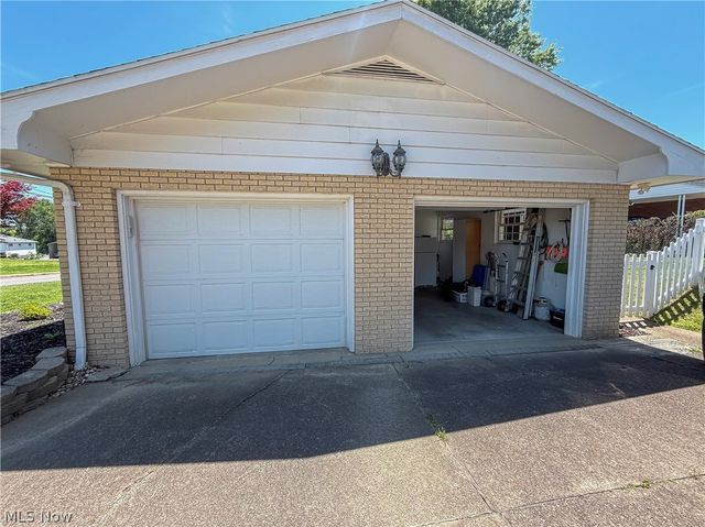 2100 Foley Avenue, Parkersburg, WV 26104