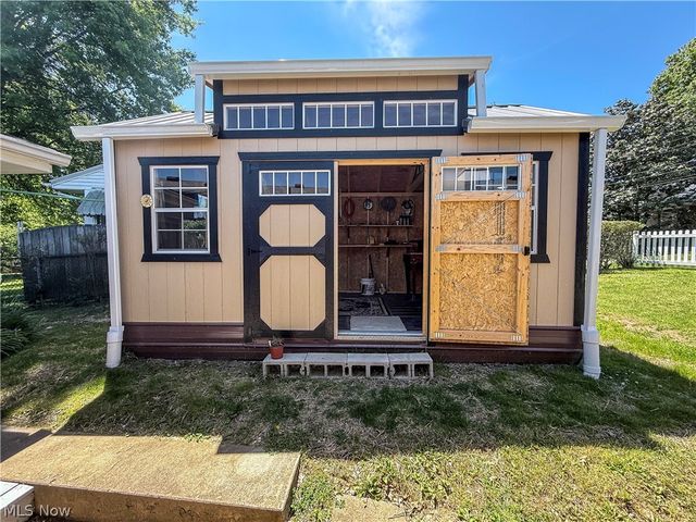 2100 Foley Avenue, Parkersburg, WV 26104