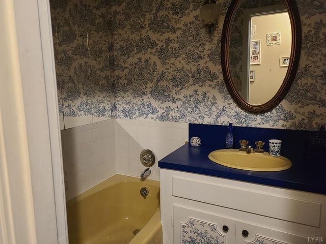 733 Morning Star Road, Appomattox, VA 24522