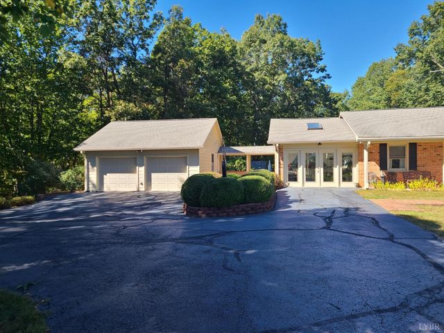 733 Morning Star Road, Appomattox, VA 24522