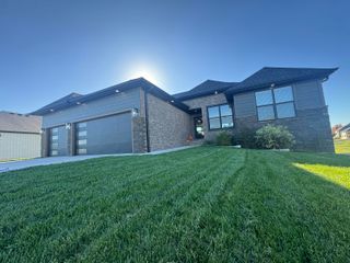 1261 West Sage Court, Springfield, MO 65810