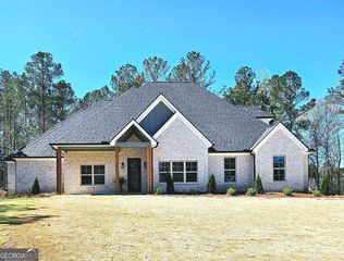261 Arborview Drive, Mcdonough, GA 30252