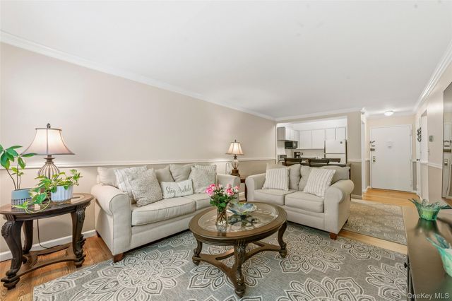 2221 Palmer Avenue 3P, New Rochelle, NY 10801