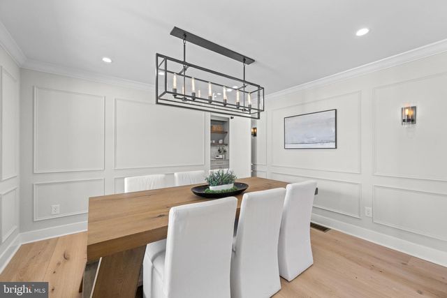 2577 WAYLAND RD, Berwyn, PA 19312