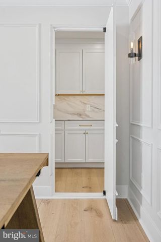 2577 WAYLAND RD, Berwyn, PA 19312