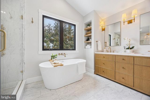 2577 WAYLAND RD, Berwyn, PA 19312