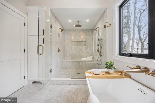 2577 WAYLAND RD, Berwyn, PA 19312