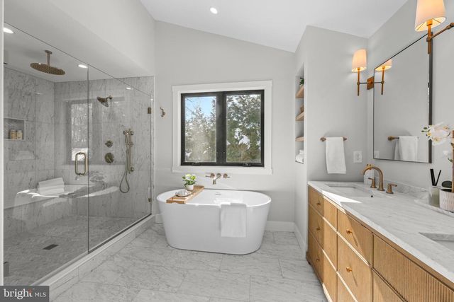 2577 WAYLAND RD, Berwyn, PA 19312