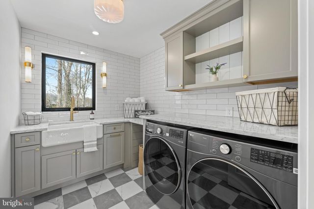 2577 WAYLAND RD, Berwyn, PA 19312