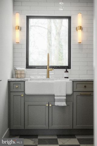 2577 WAYLAND RD, Berwyn, PA 19312