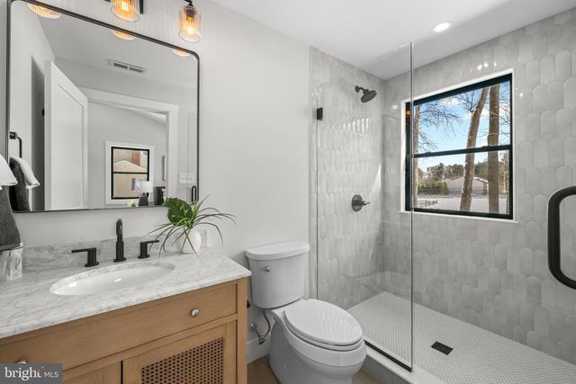 2577 WAYLAND RD, Berwyn, PA 19312