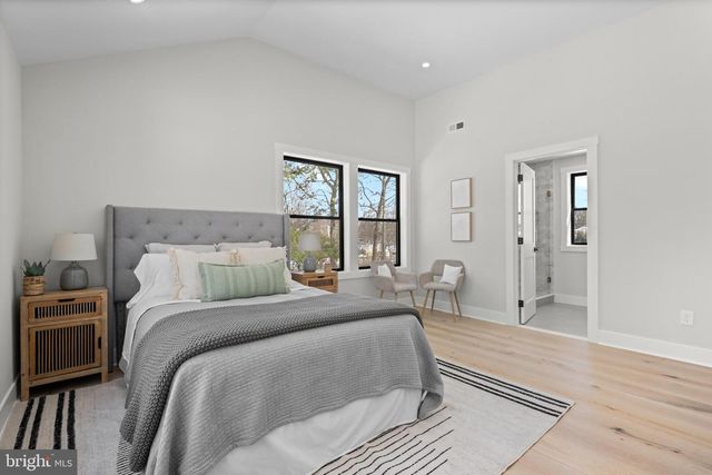 2577 WAYLAND RD, Berwyn, PA 19312