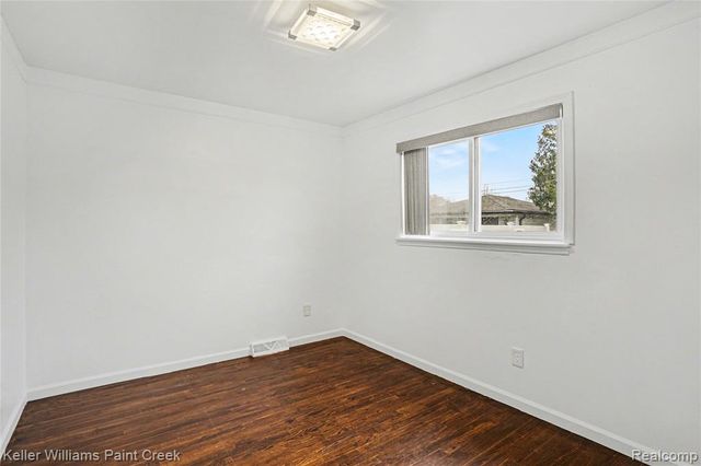 30016 Holly Court, Warren, MI 48092