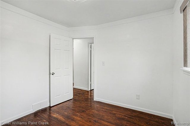 30016 Holly Court, Warren, MI 48092