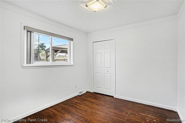 30016 Holly Court, Warren, MI 48092