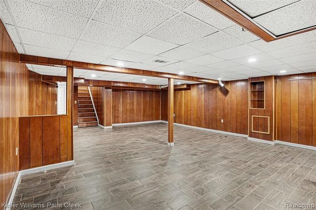 30016 Holly Court, Warren, MI 48092