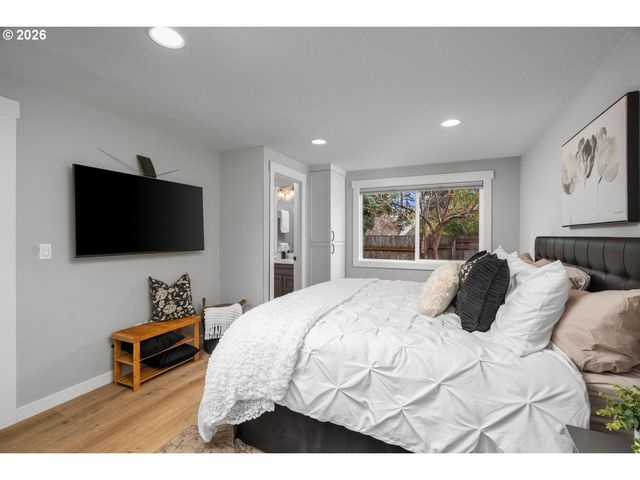 6015 Sw GLENBROOK Rd, Beaverton, OR 97007