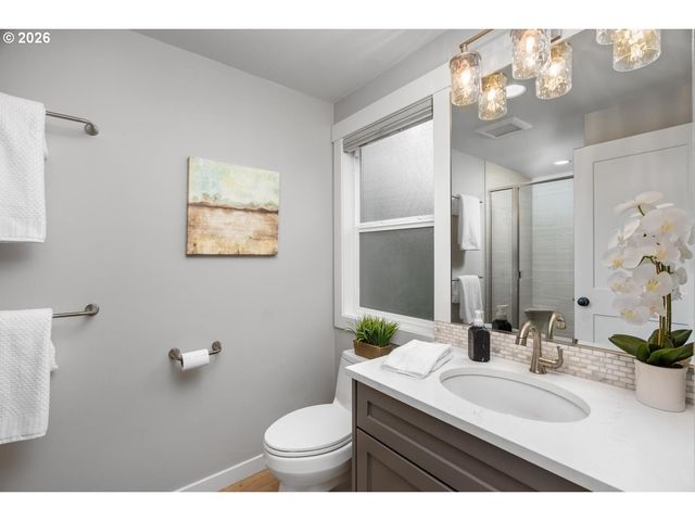 6015 Sw GLENBROOK Rd, Beaverton, OR 97007