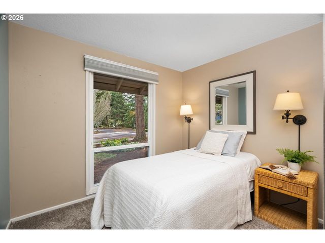 6015 Sw GLENBROOK Rd, Beaverton, OR 97007