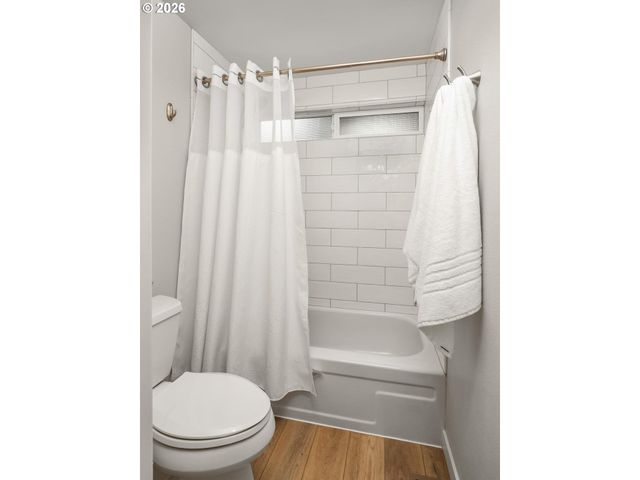 6015 Sw GLENBROOK Rd, Beaverton, OR 97007