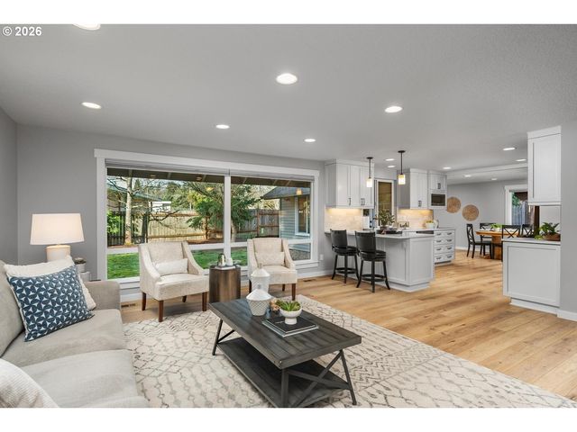 6015 Sw GLENBROOK Rd, Beaverton, OR 97007