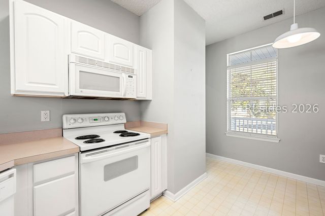 81 3rd Ave, Bluffton, SC 29910