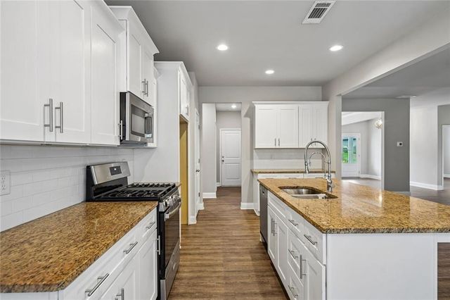 8851 St Andrews Parkway, Winston, GA 30187