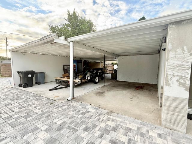 185 LESTER Drive, Orange Park, FL 32073