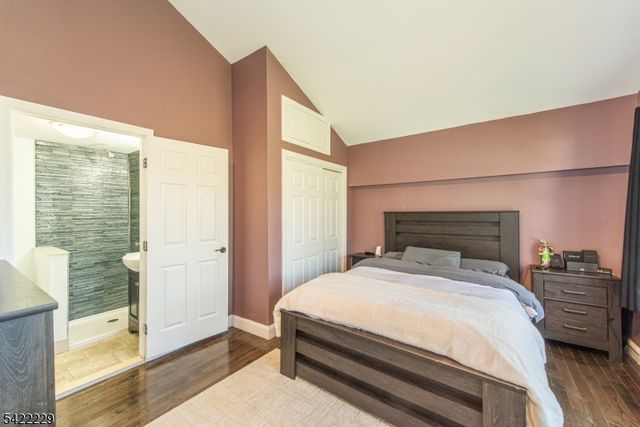 5 Bear Pond Trl, Hopatcong Boro, NJ 07821