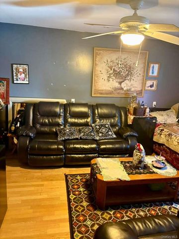 9716 127th Street, Richmond Hill S., NY 11419
