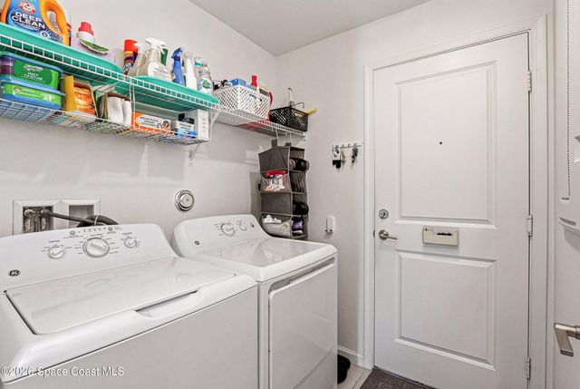 1995 Diablo Circle SW, Palm Bay, FL 32908