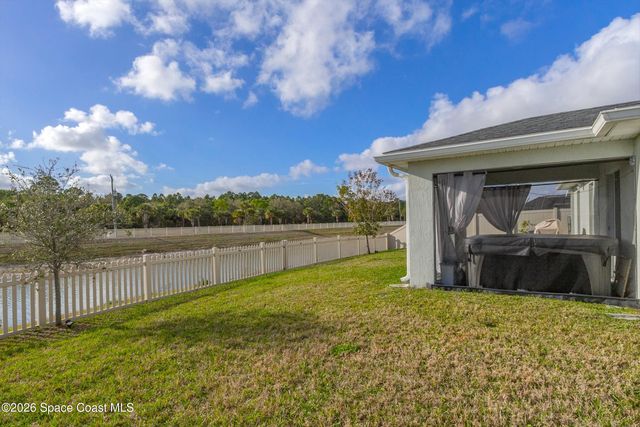 1995 Diablo Circle SW, Palm Bay, FL 32908