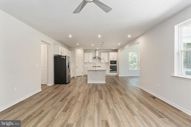 54 BOXELDER DR, Stafford, VA 22554