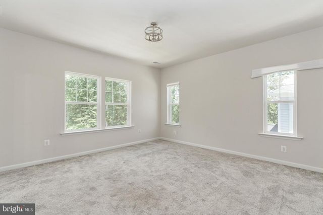 54 BOXELDER DR, Stafford, VA 22554
