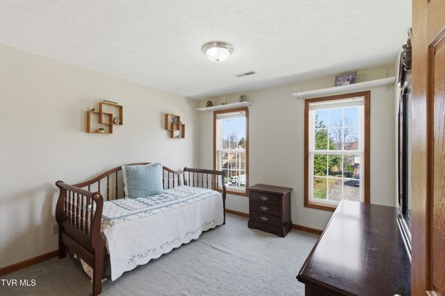 249 Mosswood Lane, Bristol, VA 24201