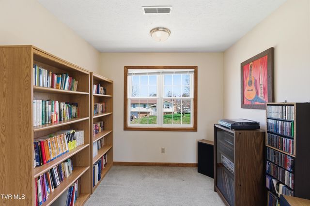 249 Mosswood Lane, Bristol, VA 24201