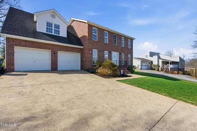 249 Mosswood Lane, Bristol, VA 24201