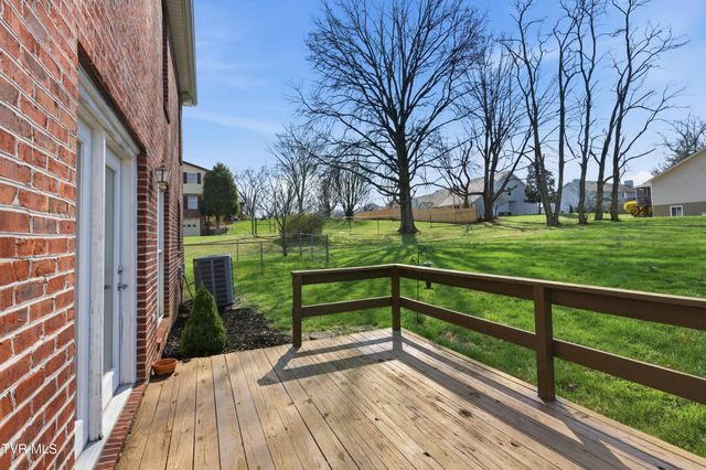 249 Mosswood Lane, Bristol, VA 24201