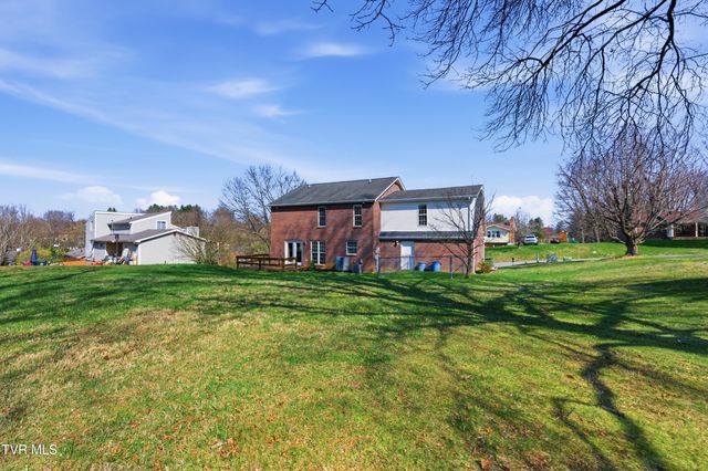 249 Mosswood Lane, Bristol, VA 24201