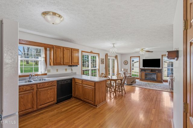 249 Mosswood Lane, Bristol, VA 24201
