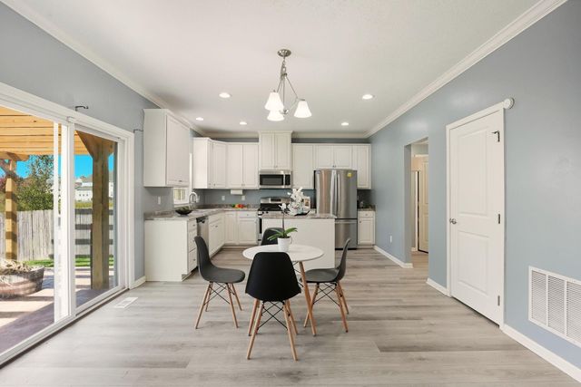 173 Old Colony Drive, Delaware, OH 43015