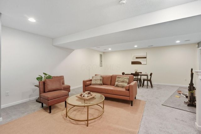 173 Old Colony Drive, Delaware, OH 43015