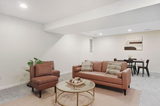 173 Old Colony Drive, Delaware, OH 43015