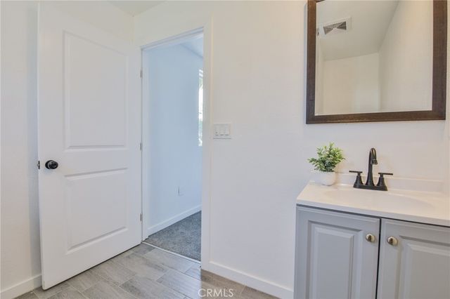-930 N Eastman, Los Angeles, CA 90063