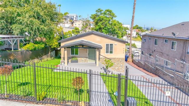 -930 N Eastman, Los Angeles, CA 90063