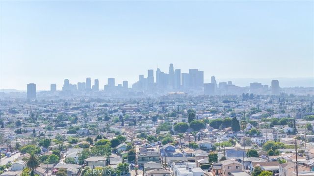 -930 N Eastman, Los Angeles, CA 90063