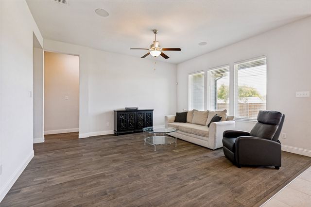 1404 Lakeview Drive, Pelican Bay, TX 76020