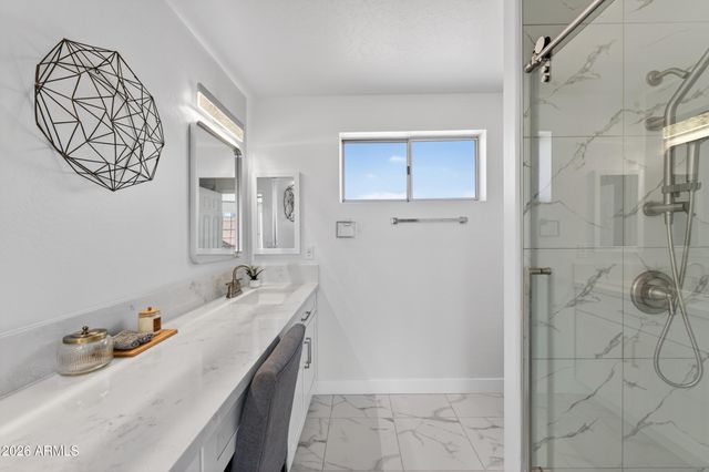1422 E MINERAL Road, Gilbert, AZ 85234