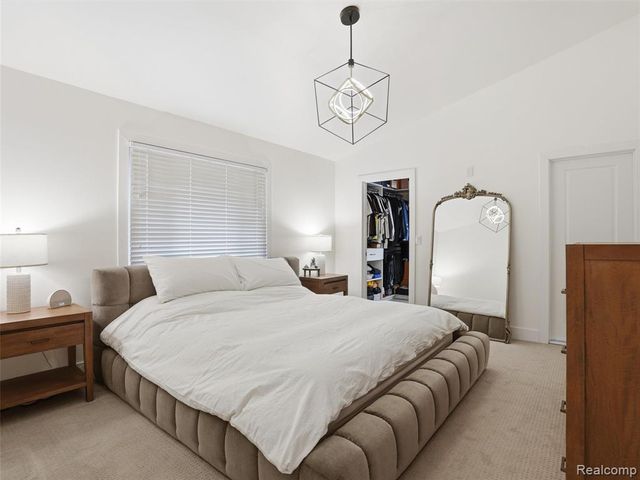 10754 Oxbow Lakeshore Drive, White Lake, MI 48386